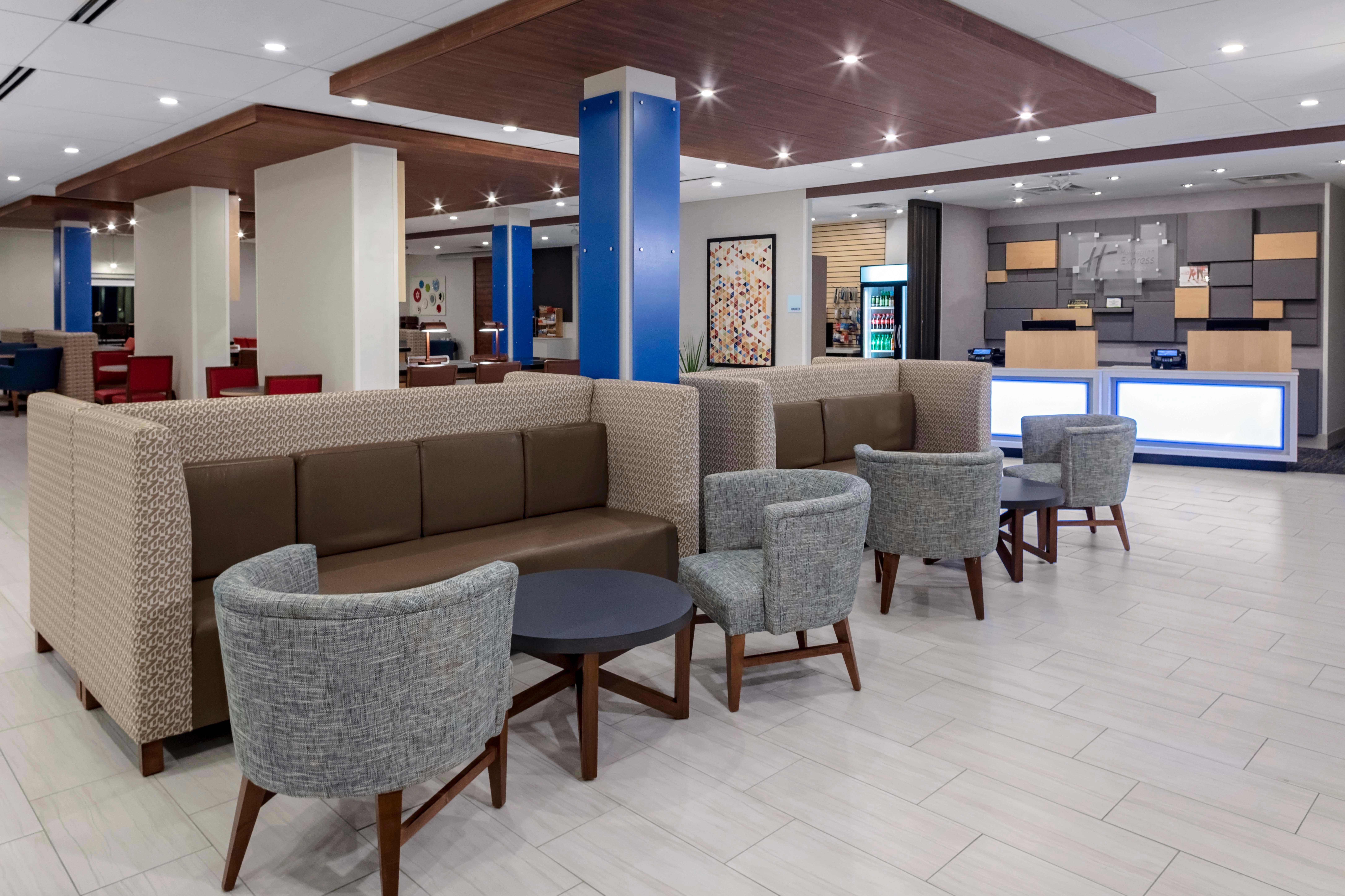 Holiday Inn Express & Suites - Madison By Ihg Ngoại thất bức ảnh