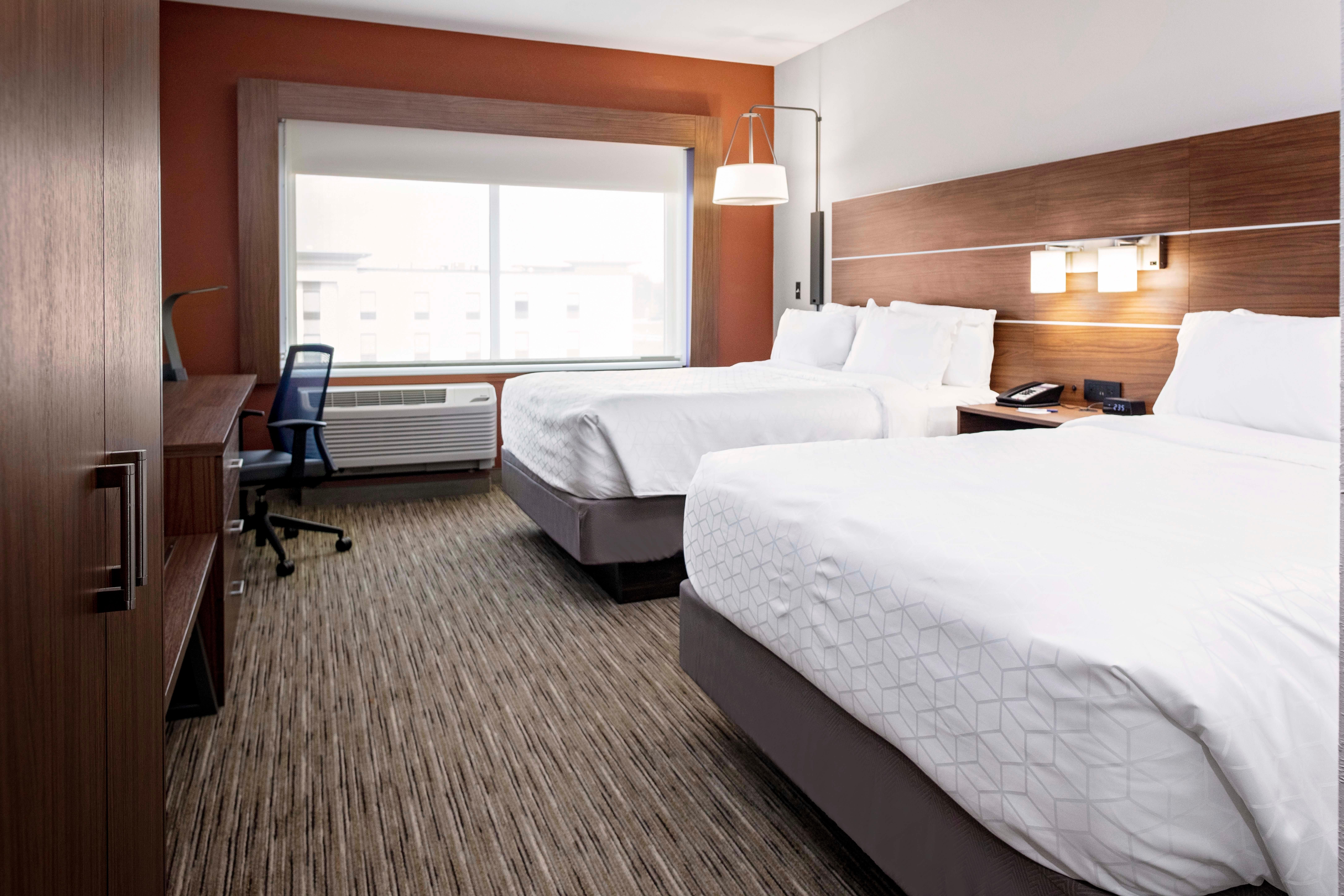 Holiday Inn Express & Suites - Madison By Ihg Ngoại thất bức ảnh